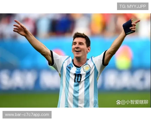 绿茵岁月深情回望一代足球巨星的辉煌与记忆